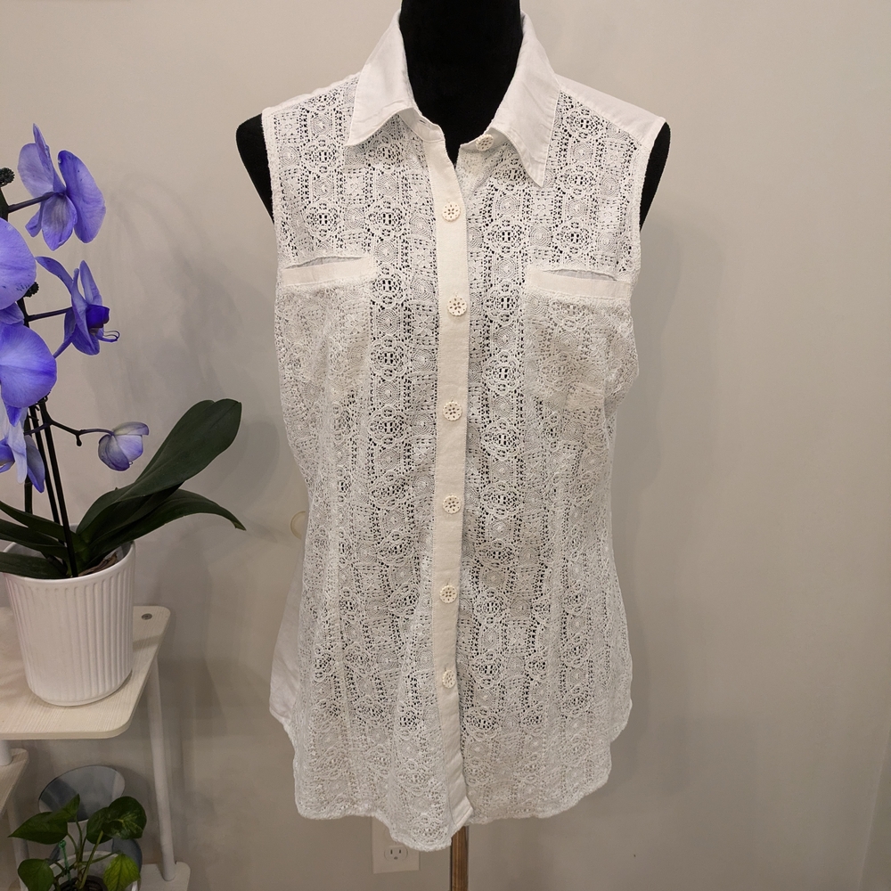 CAbi White Button Down Blouse with Dress Shirt Collar Size L
